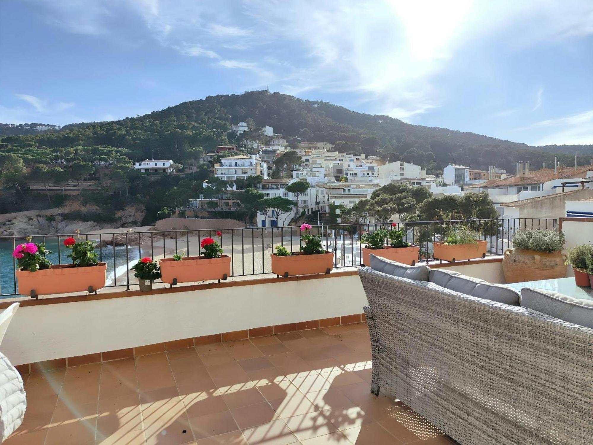 Tamariu Platja - Penthouse On Passeig Del Mar. Apartamento Exterior foto