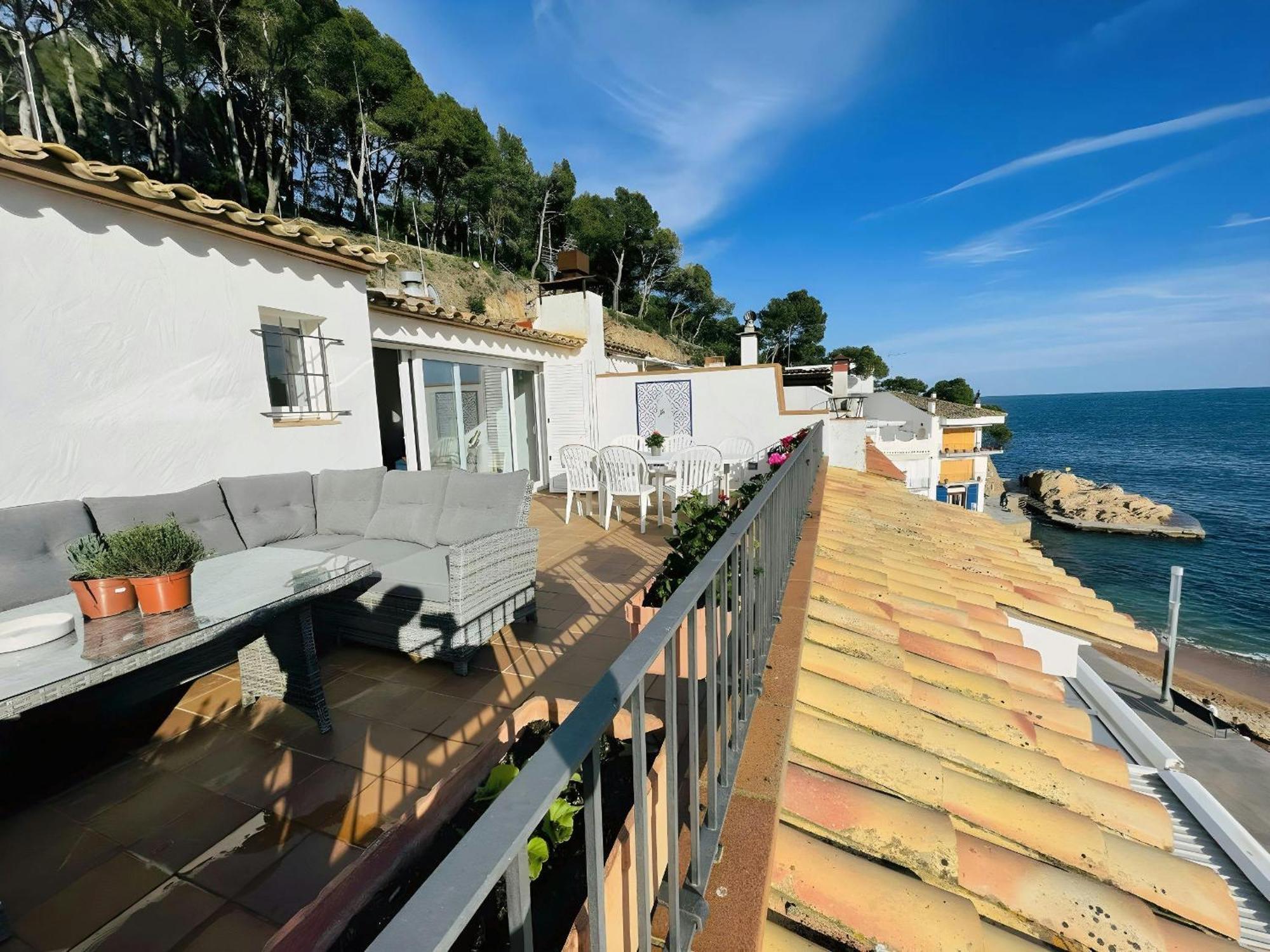 Tamariu Platja - Penthouse On Passeig Del Mar. Apartamento Exterior foto