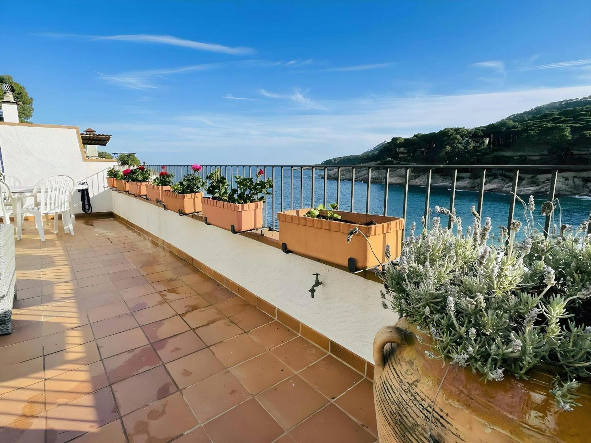Tamariu Platja - Penthouse On Passeig Del Mar. Apartamento Exterior foto