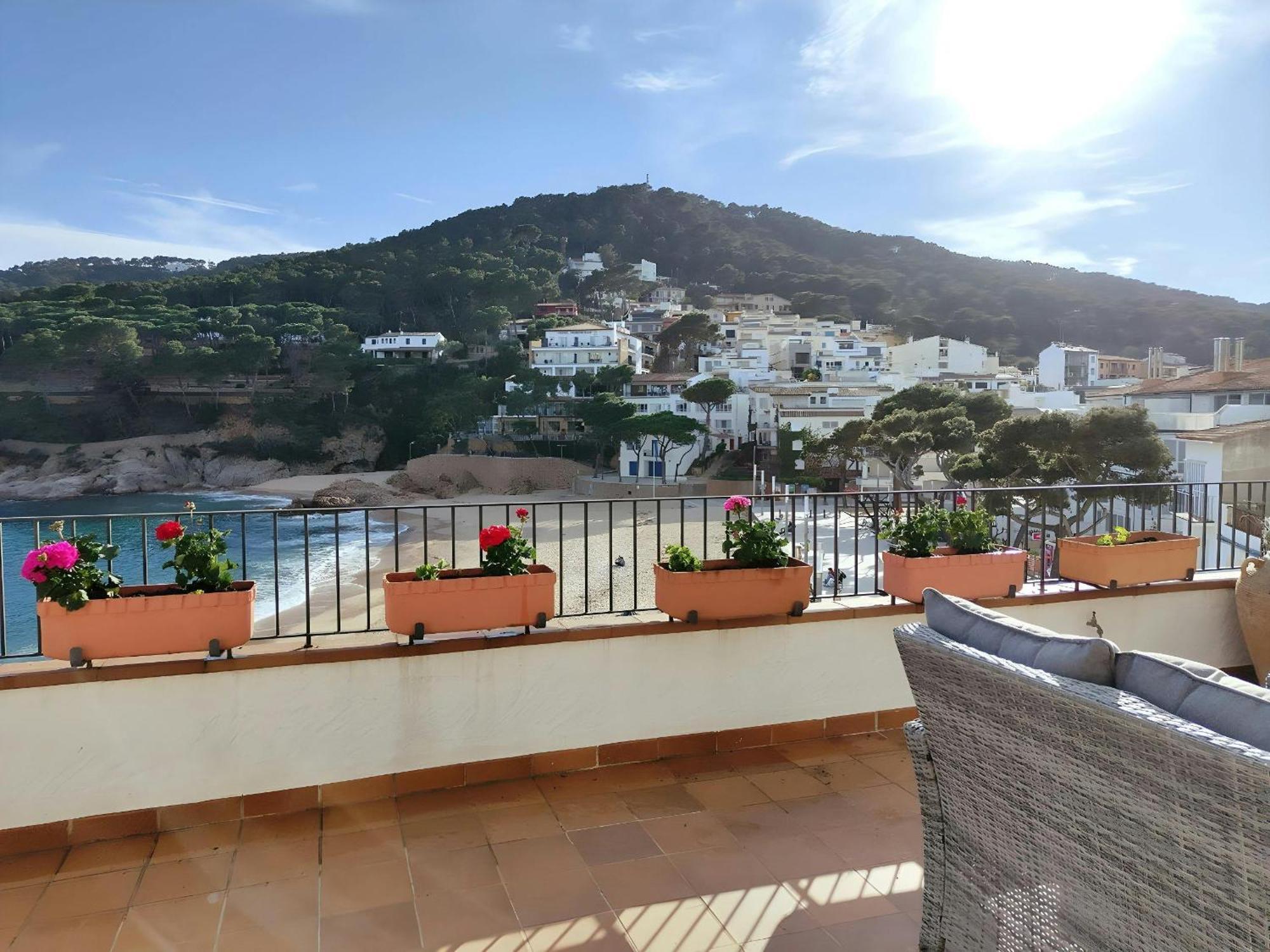 Tamariu Platja - Penthouse On Passeig Del Mar. Apartamento Exterior foto