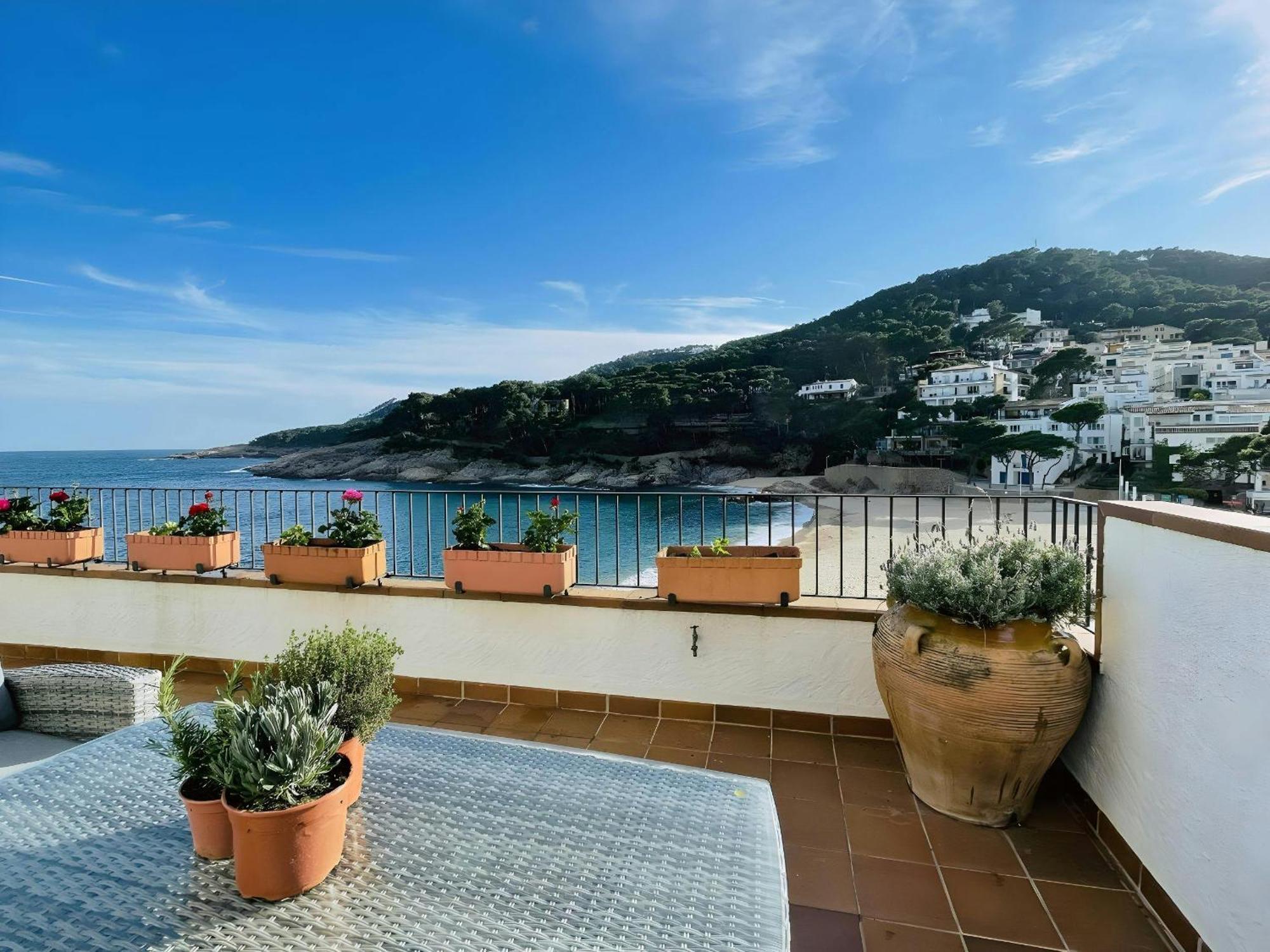Tamariu Platja - Penthouse On Passeig Del Mar. Apartamento Exterior foto